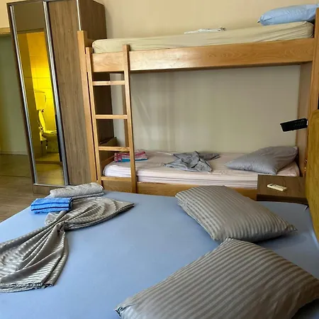 Guest House Tirana Guest house *